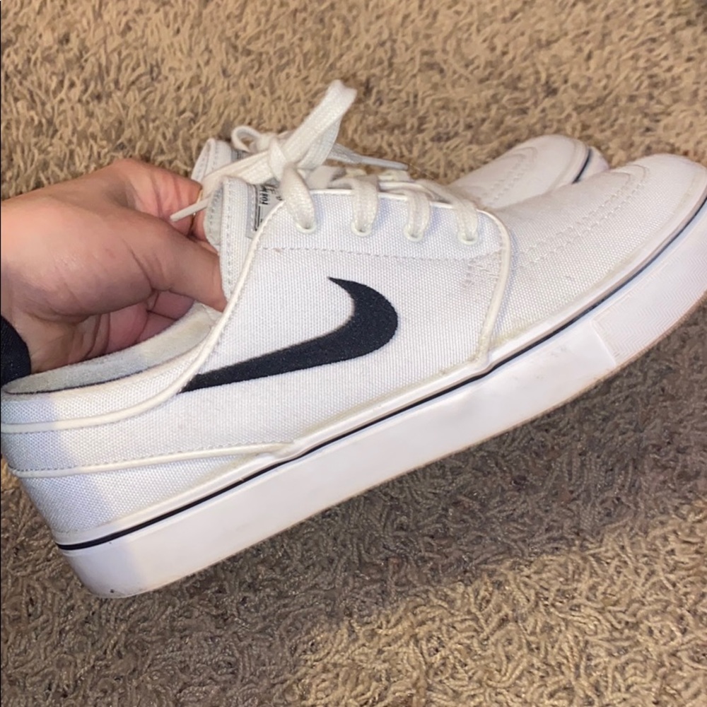 nike janalskis